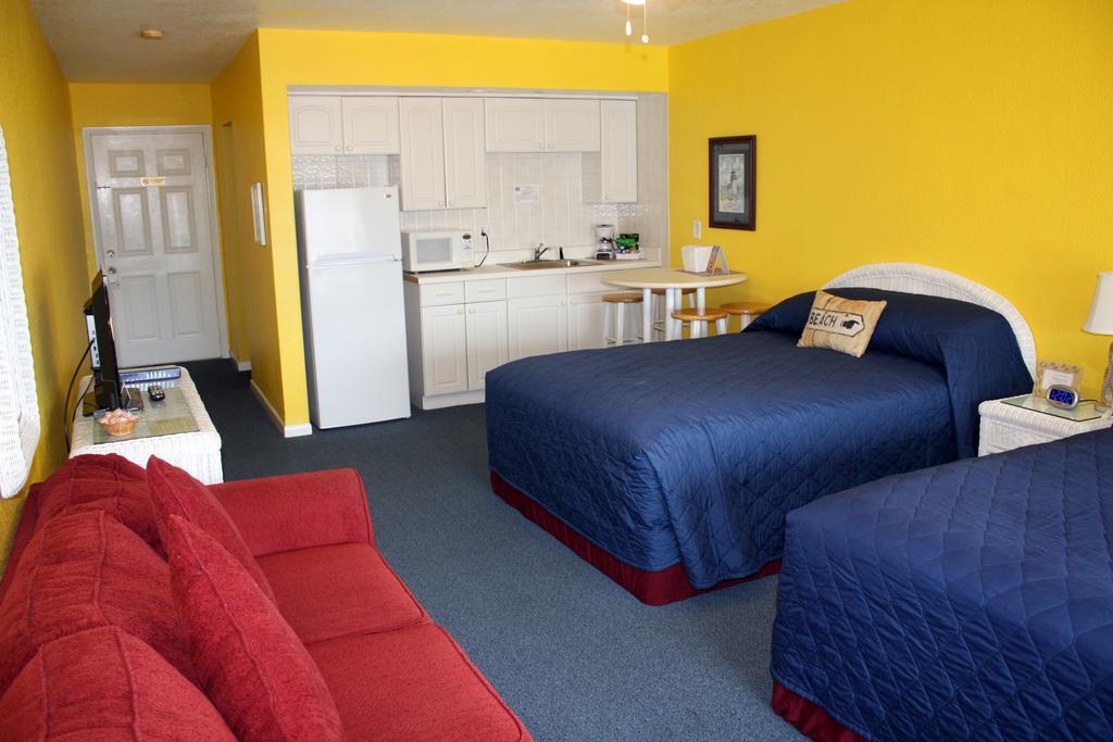 Barefoot Bay Resort Motel Клиъруотър Бийч Екстериор снимка