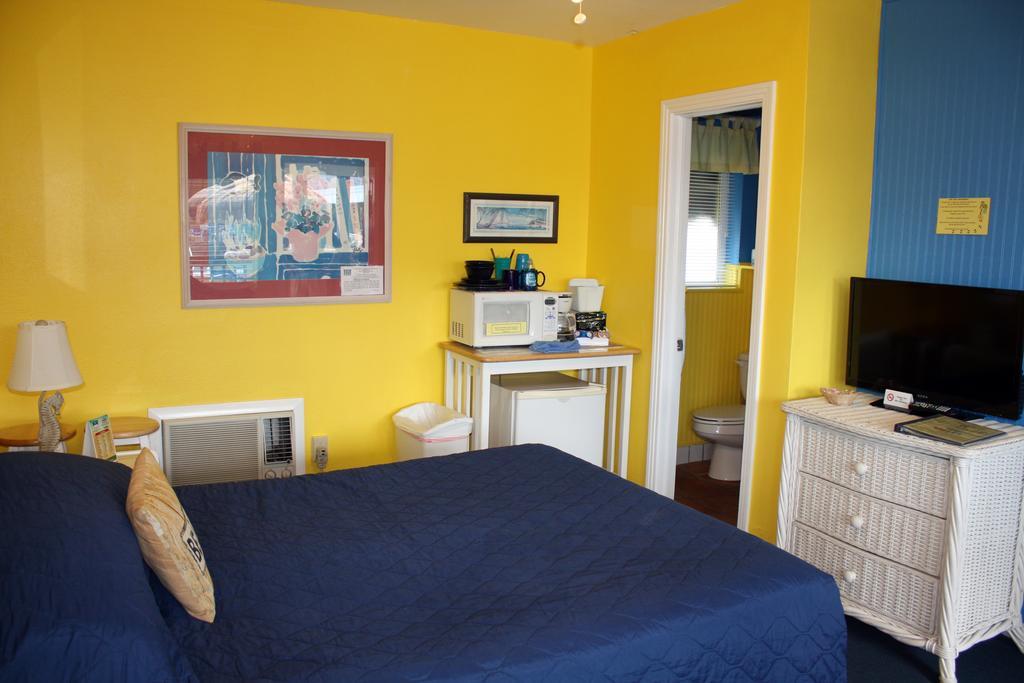 Barefoot Bay Resort Motel Клиъруотър Бийч Екстериор снимка