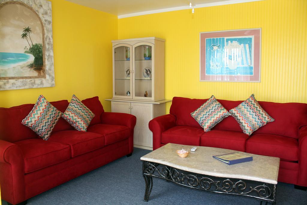 Barefoot Bay Resort Motel Клиъруотър Бийч Екстериор снимка