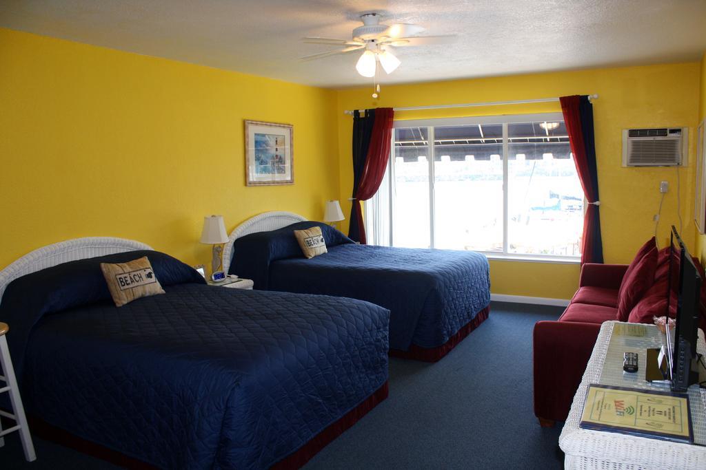 Barefoot Bay Resort Motel Клиъруотър Бийч Екстериор снимка