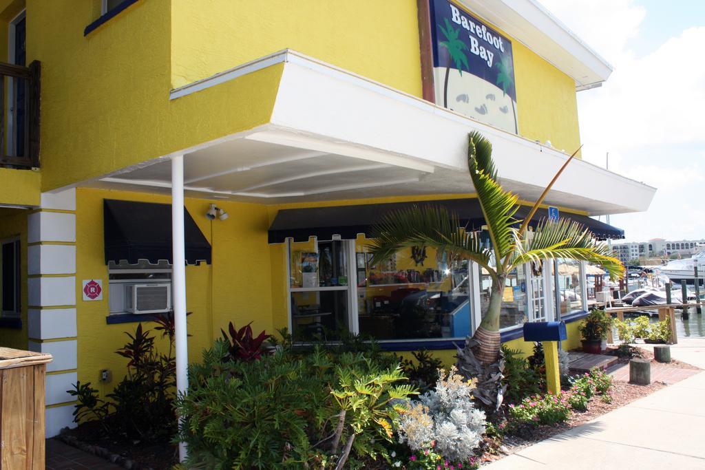 Barefoot Bay Resort Motel Клиъруотър Бийч Екстериор снимка