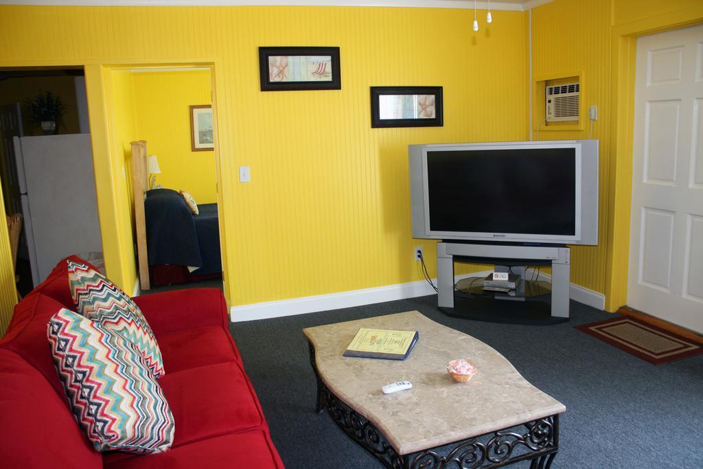 Barefoot Bay Resort Motel Клиъруотър Бийч Екстериор снимка